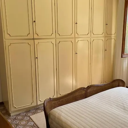 Intera Casa Con Giardino Vicino Al Mare *