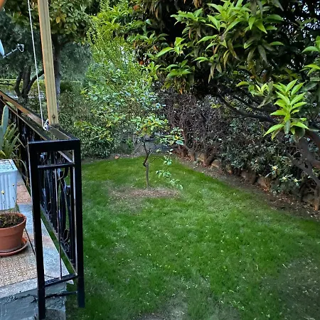 Intera Casa Con Giardino Vicino Al Mare شقة *